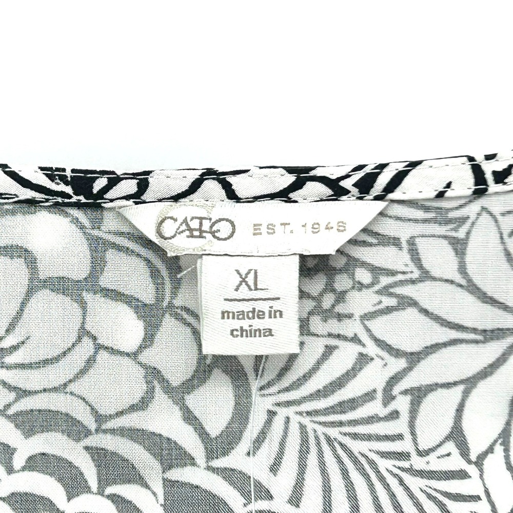 Cato Womens XL Black White Floral Polka Dot Ruffle Wrap Cardigan Top New w/Tags - Picture 3 of 4